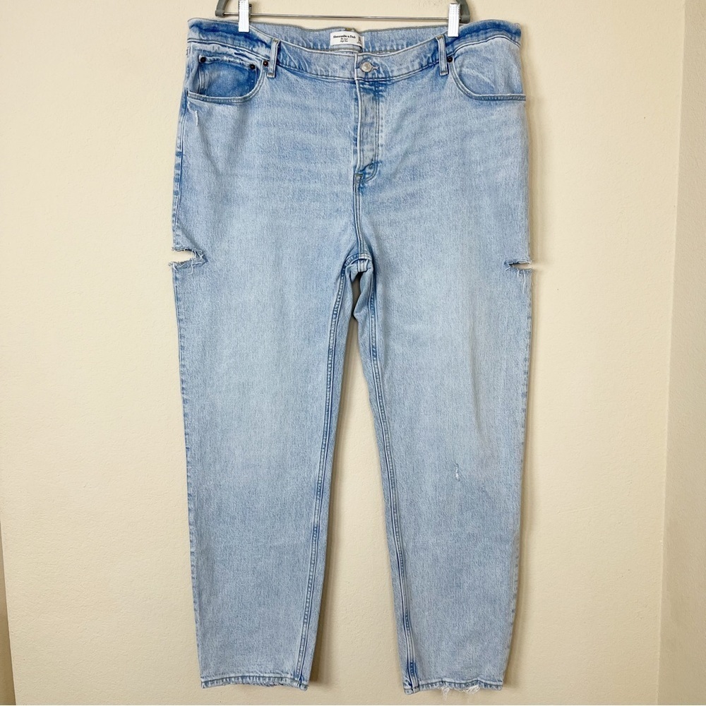 Abercrombie‎ & Fitch The Dad High Rise Thigh Cutout Jeans - Picture 4 of 14